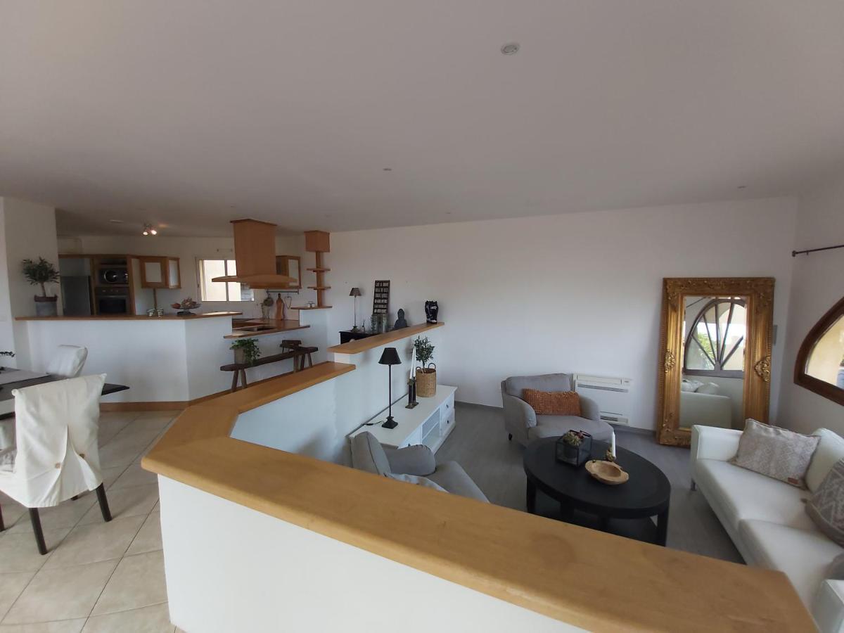 Roujan Beautiful Villa With A Stunning View מראה חיצוני תמונה