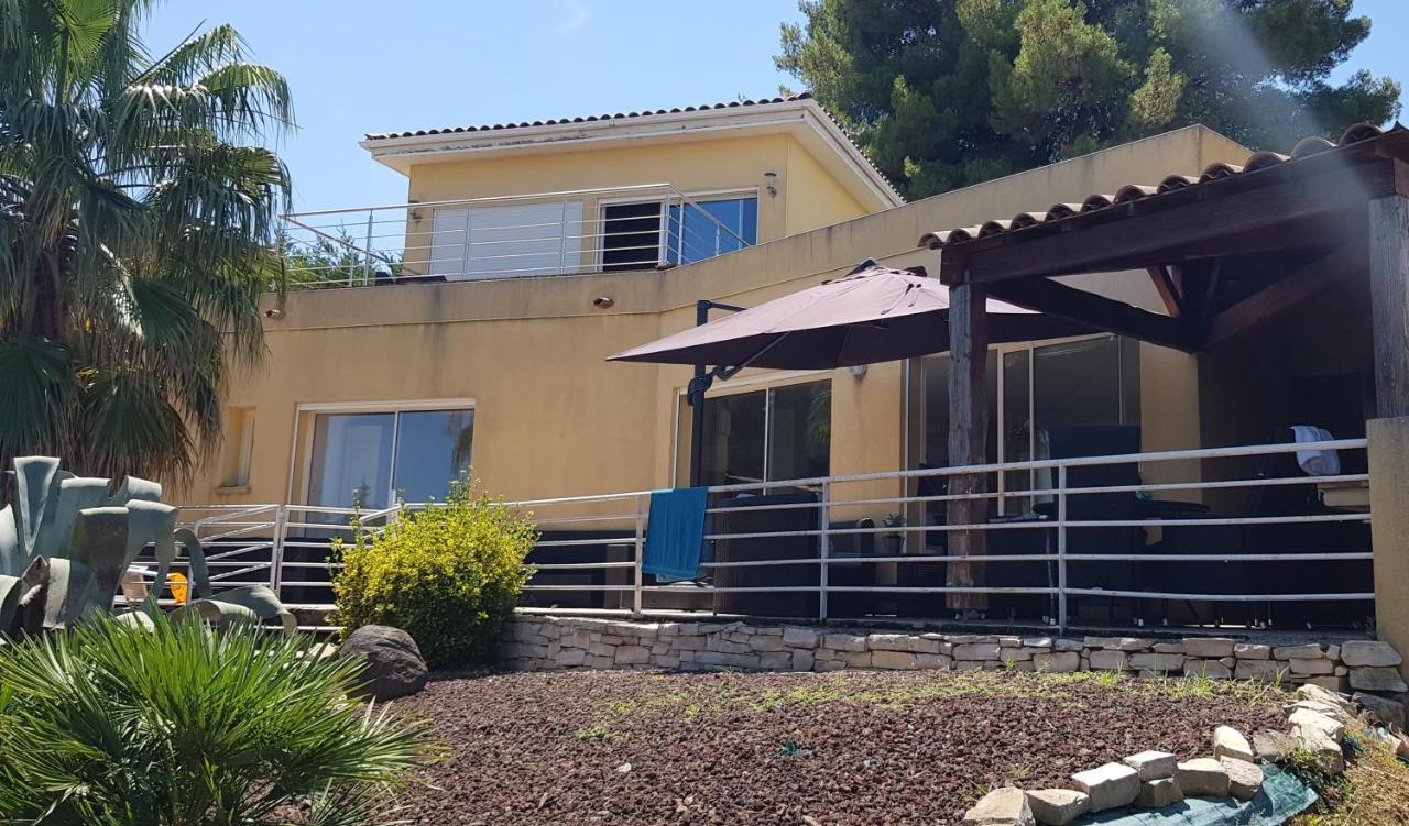 Roujan Beautiful Villa With A Stunning View מראה חיצוני תמונה