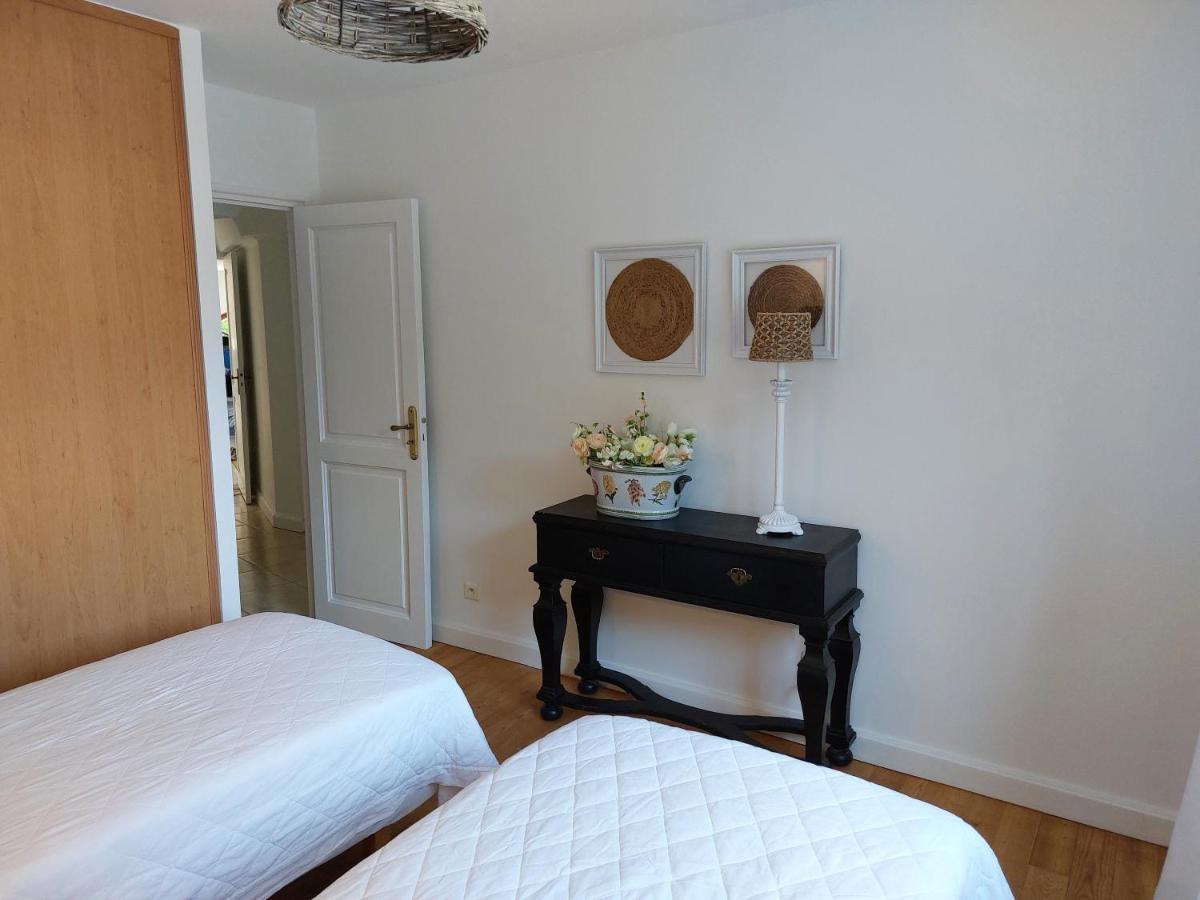 Roujan Beautiful Villa With A Stunning View מראה חיצוני תמונה